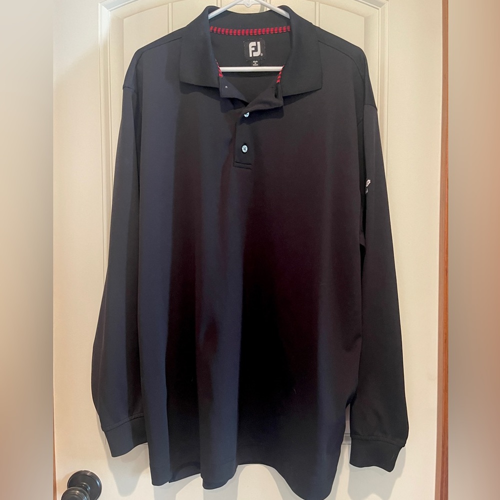 Men's FootJoy L/S Golf polo size XL. Hardly worn, great condition!